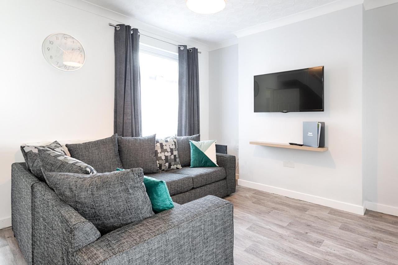 City Centre, Parking, Smart Tv'S In All Rooms Swansea Esterno foto