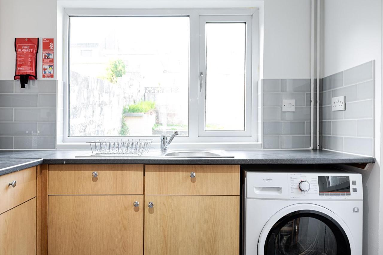 City Centre, Parking, Smart Tv'S In All Rooms Swansea Esterno foto